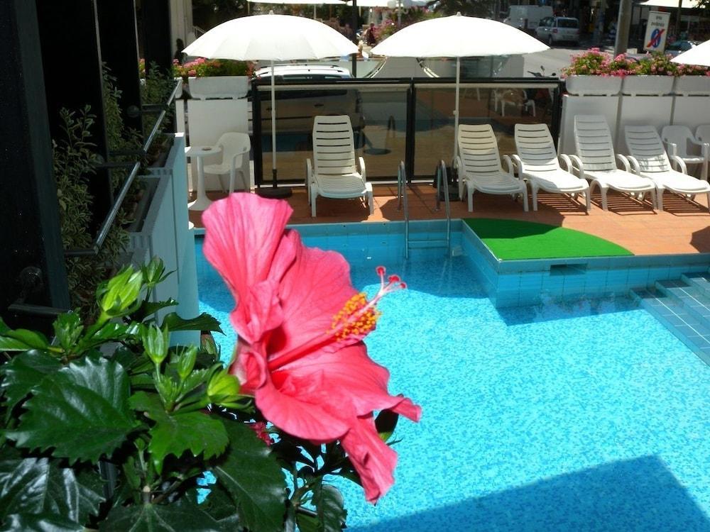 Hotel Grand Meeting Rimini Dış mekan fotoğraf
