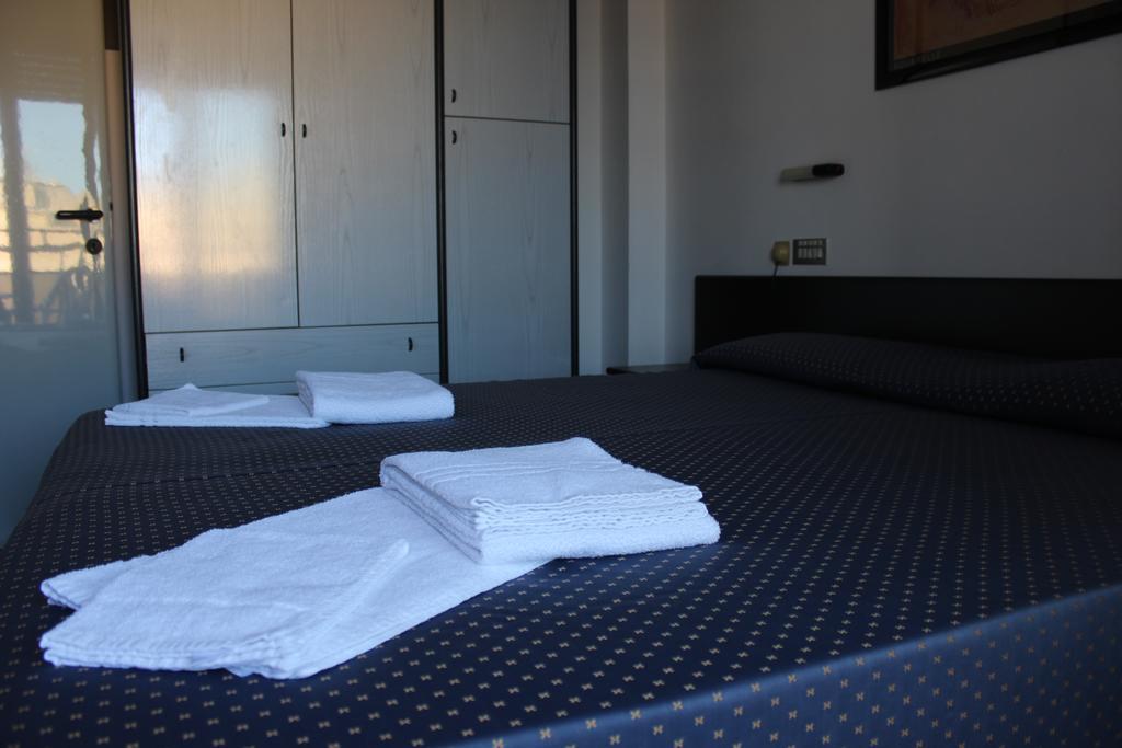 Hotel Grand Meeting Rimini Dış mekan fotoğraf